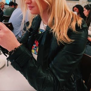 Meet your Posher, Grace